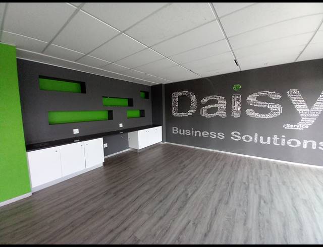 1,428M² OFFICE TO LET IN BRYANSTON